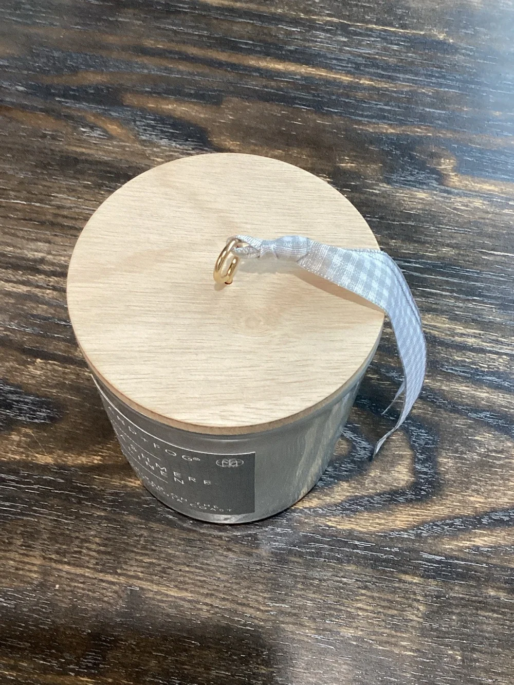 Sand + Fog Cashmere & Linen Scented Candle with Wood Lid